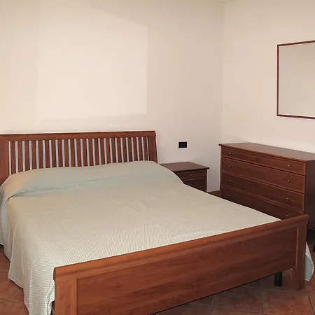 Res. Vigna Del Lago 121S Appartement