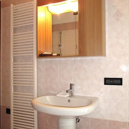 Res. Vigna Del Lago 121S Appartement