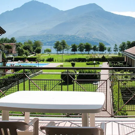 Res. Vigna Del Lago 121S Appartement *